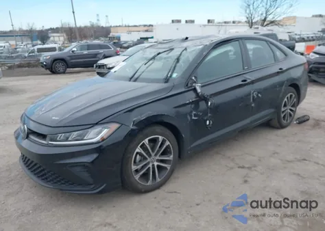 2025 Volkswagen Jetta 1.5T Sport from USA, damaged, VIN 3VWBX7BU8SM034343